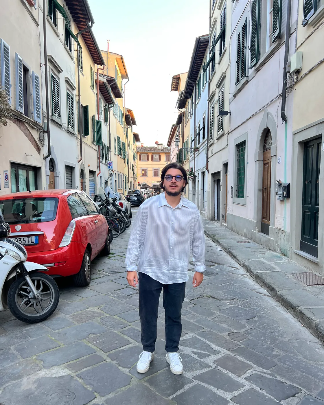 A narrow street in Italy